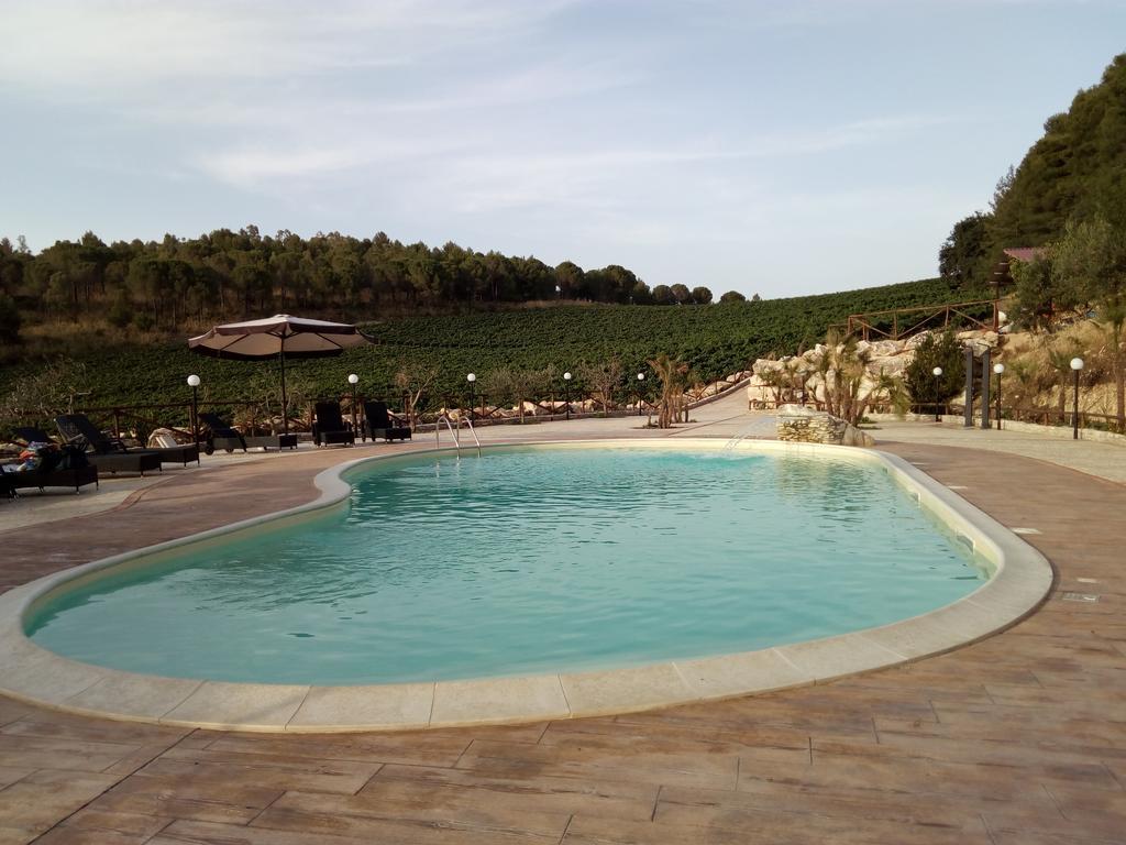 Agriturismo Tenute Pispisa Segesta Calatafimi Eksteriør billede