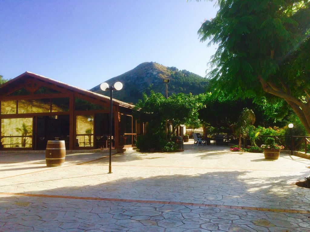 Agriturismo Tenute Pispisa Segesta Calatafimi Eksteriør billede